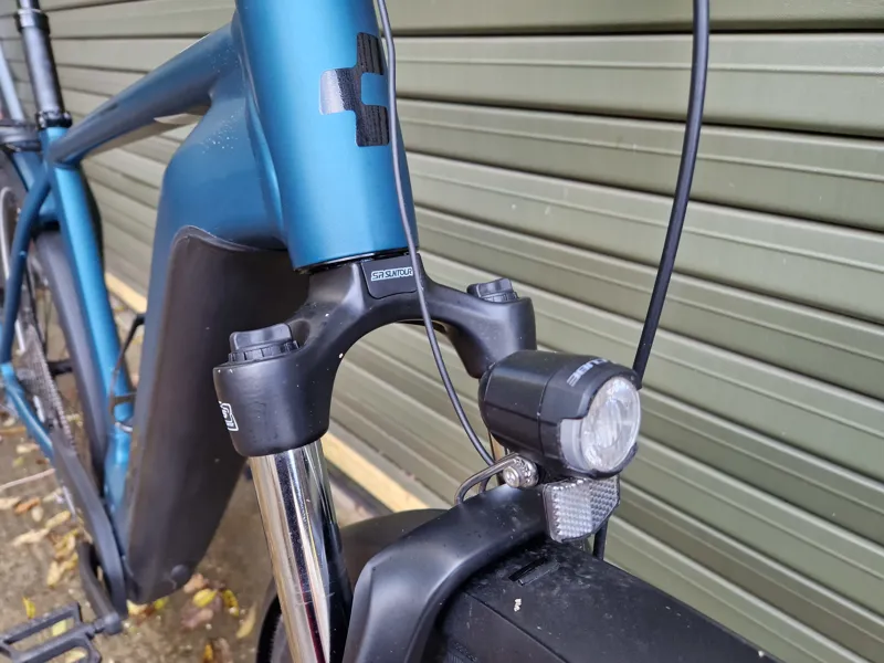 Ex-Hire Cube Kathmandu Hybrid One 625 - Electric Hybrid Bike - Blue/Black-6